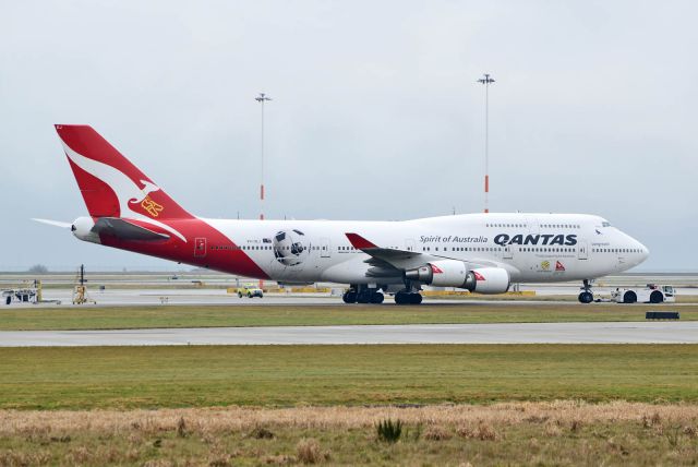 Boeing 747-400 (VH-OEJ)