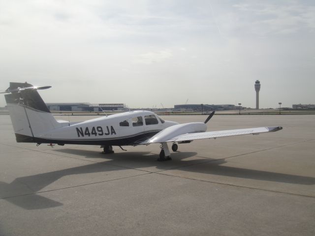 Piper PA-44 Seminole (N449JA) - Parked at Atlantic Aviation at KATL