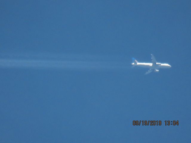 Airbus A320 (N462UA)