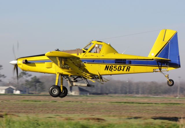 Rockwell Turbo Commander 690 (N650TR) - Air Tractor AT-602