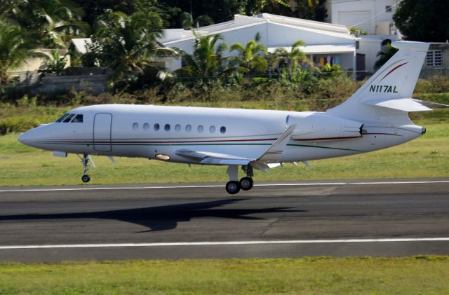 Dassault Falcon 2000 (N117AL)