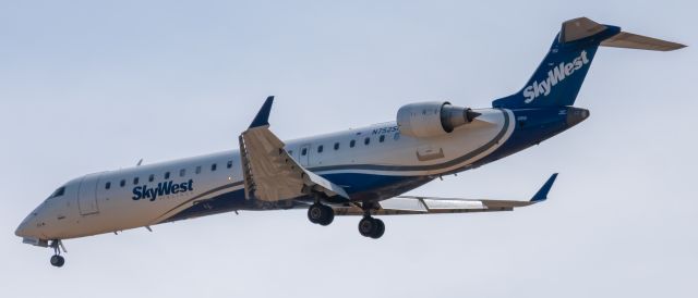 Canadair Regional Jet CRJ-700 (N752SK)