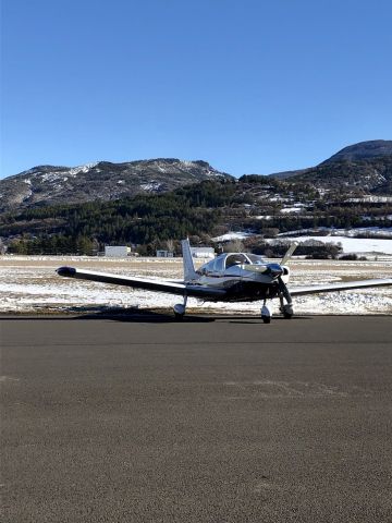 Piper Saratoga (G-EDYO)