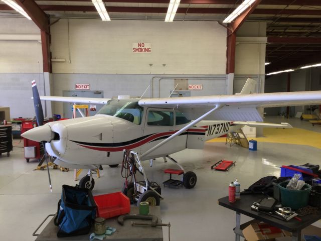 Cessna Cutlass RG (N737ND)