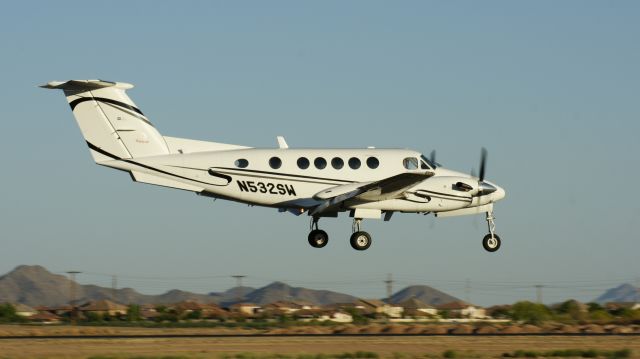 Beechcraft Super King Air 200 (N532SW)