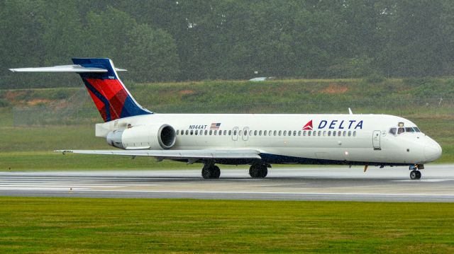 Boeing 717-200 (N944AT) - 7/1/22 My last pic before closing Overlook.