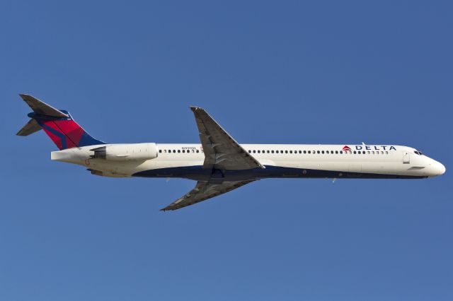 McDonnell Douglas MD-88 (N991DL)