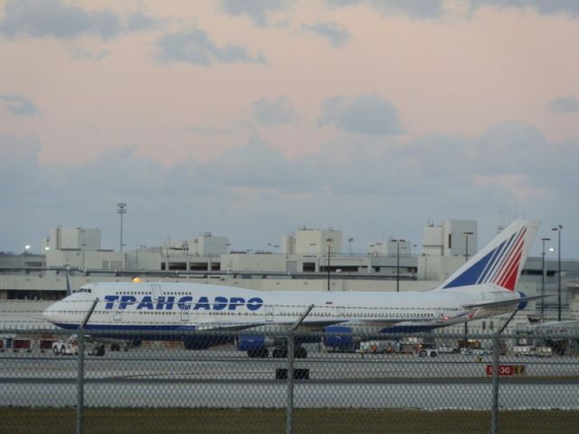 Boeing 747-400 (EI-XLM) - Departing for Moscow Domodedovo