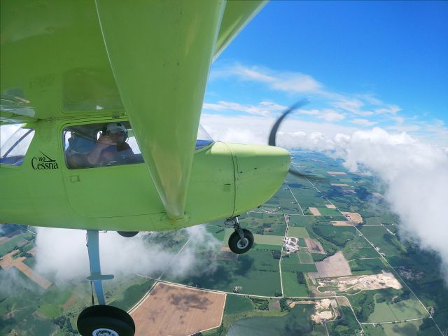 Cessna Commuter (N5520G)