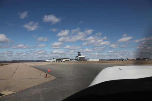 Mooney M-20 Turbo (N228RM) - Taxiing at Quebec airport for a fuel stop on transatlantic flight from Kiel, DE to Sarasota, FL.