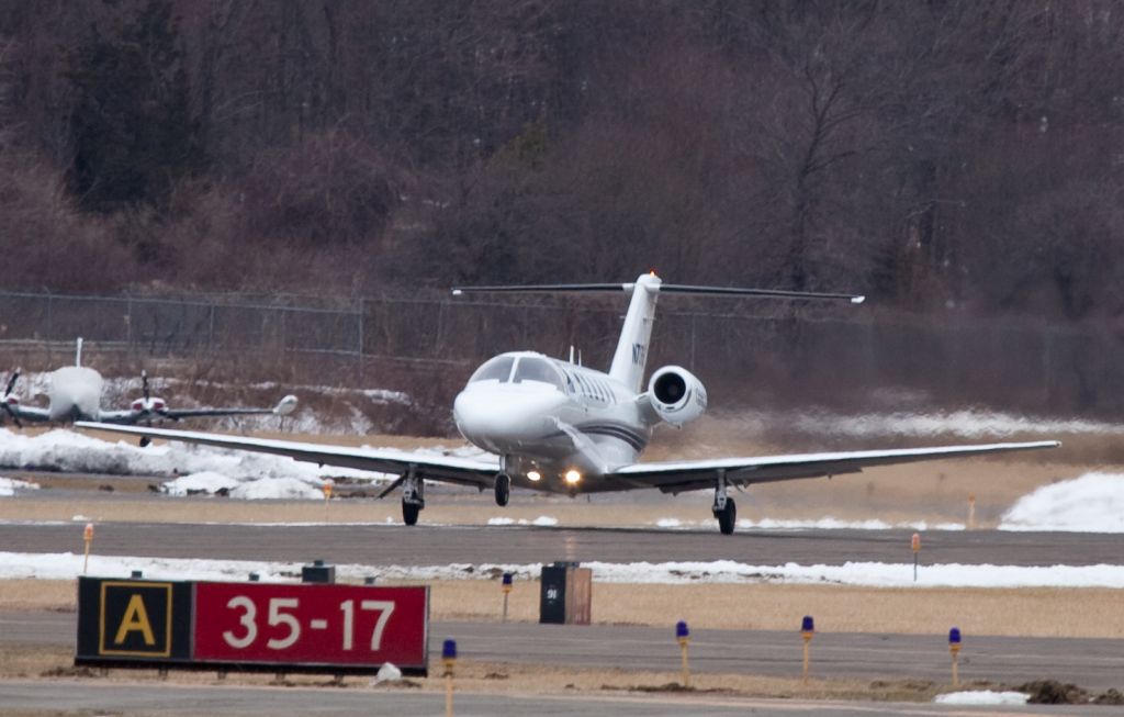 Cessna Citation CJ2+ (N717HA) - One of RELIANT AIRs CJ2. They have the lowest fuel prices on the Danbury (KDXR) airport!