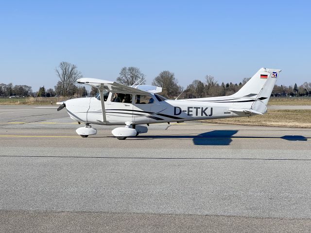 Cessna Skyhawk (D-ETKJ) - 10 MAR 2022