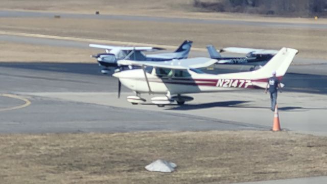 Cessna Skylane (N21477)