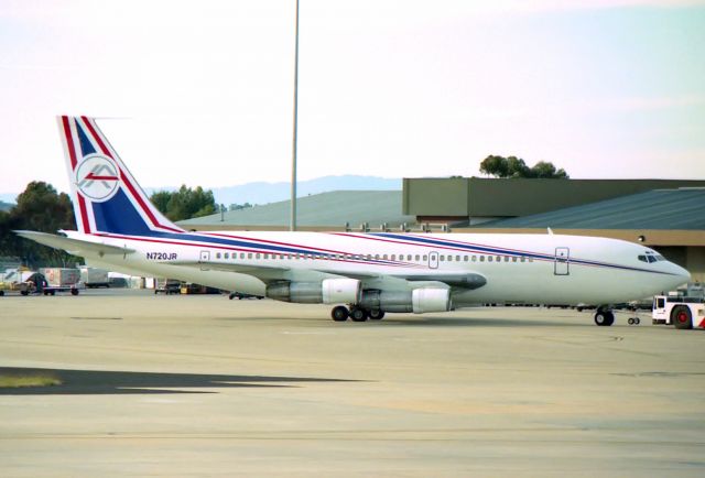 Boeing 720 (N720JR)