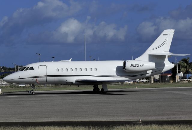 Dassault Falcon 2000 (N122VR)