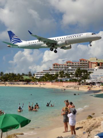 Embraer ERJ-190 (HP-1569CMP) - Dedicated to my good friend who is also the station manager for the airline on the island! :)