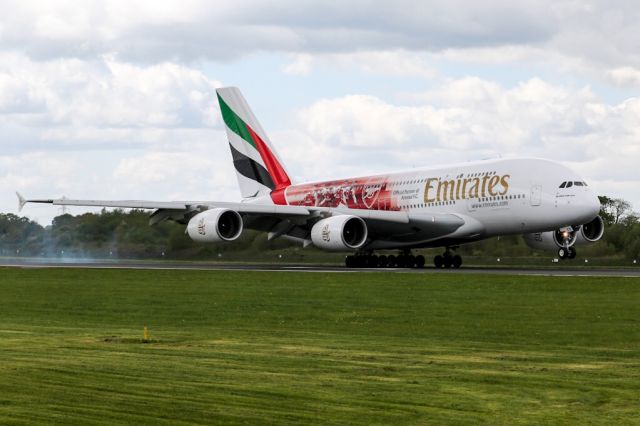 Airbus A380-800 (A6-EEB) - The Arsenal schemed EK17 arriving as the lunchtime Emirates flight from Dubai