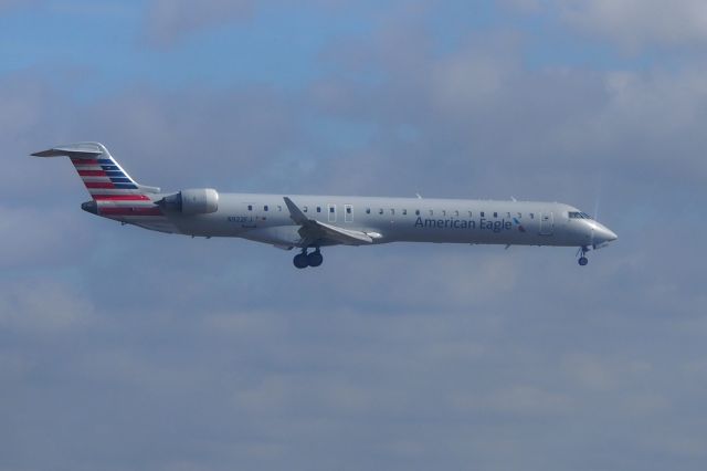 Canadair Regional Jet CRJ-200 (N922FJ)