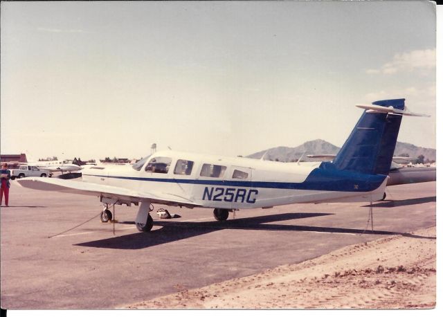 Piper Saratoga (N25RC)