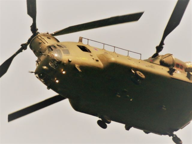 — — - boeing CH-47 Chinook at duxford air festival 2018