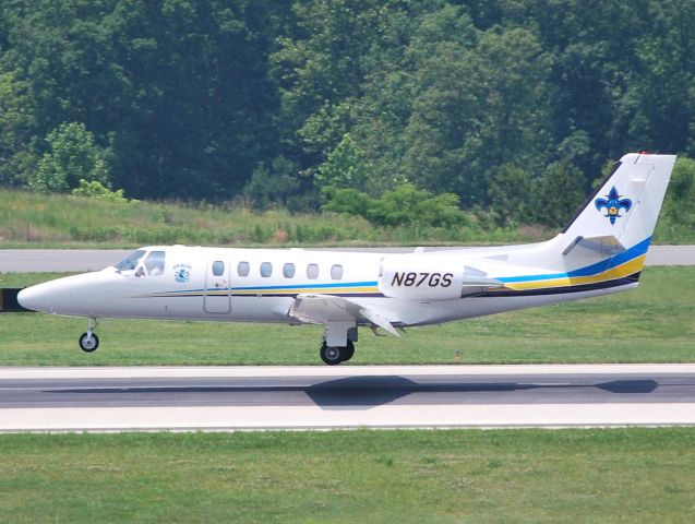 Cessna Citation II (N87GS) - SWISH AIR LLC arriving at KJQF. Assuming that this is still George Shinns plane (former owner of the NBA New Orleans Hornets - originally the Charlotte Hornets) - 6/1/11