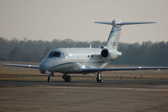 Cessna Citation III (N650LA) - Taxiing on alpha to parking at Lone Star.