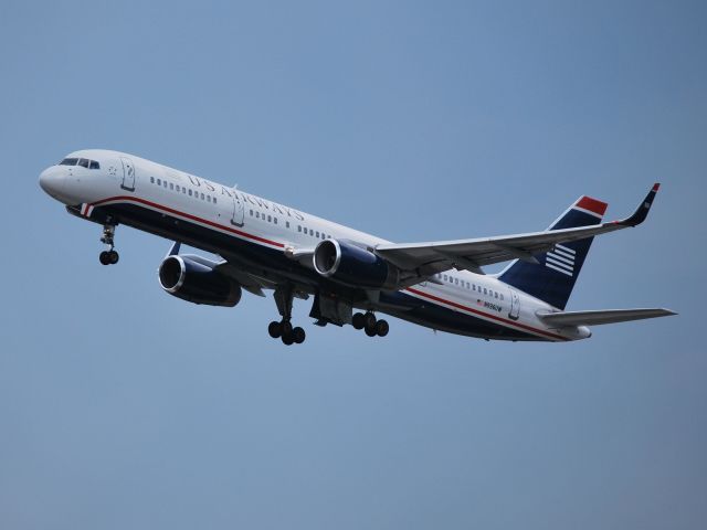 Boeing 757-200 (N936UW) - Departing 36C - 7/19/12