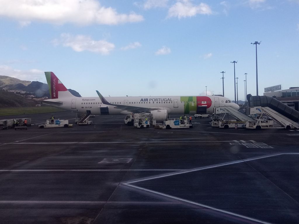 Airbus A321 (CS-TJM) - A321-251N cn8145 gate 07