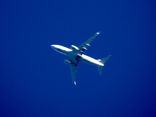 Boeing 737-700 (N17752) - UAL1825 AUS-EWR