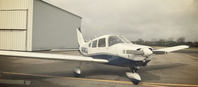 Piper Cherokee (N6963J)