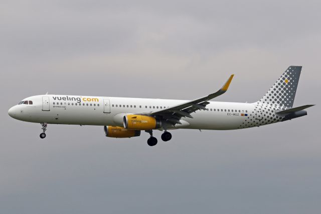 Airbus A321 (EC-MGZ)