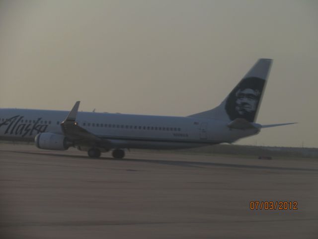 Boeing 737-700 (N306AS)