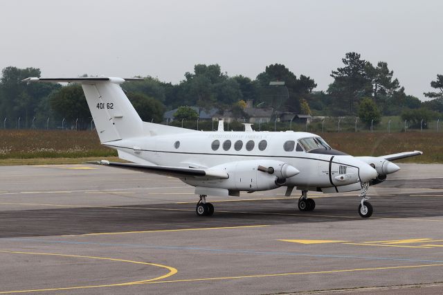 Beechcraft Super King Air 200 (84-0162) - "DUKE11" 78th DDAY