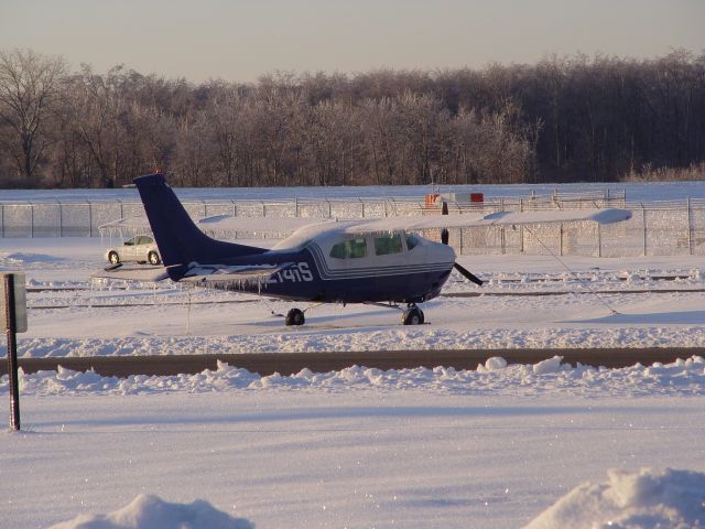 Cessna Centurion (N2141S)