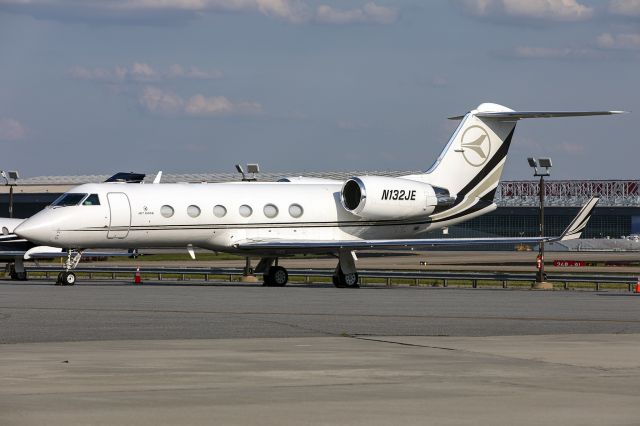 Gulfstream Aerospace Gulfstream IV (N132JE) - Jet Edge Aviation