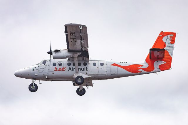 De Havilland Canada Twin Otter (C-FJFR) - https://www.spotteurdunord.com/photos/category/C-FJFR