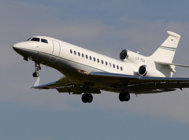 Dassault Falcon 7X (LX-FDA)