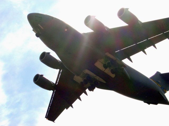 Boeing Globemaster III — - C-17 making touch and gos at GSP made for a nice break from all the RJs!