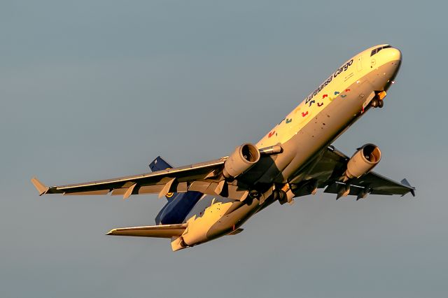 Boeing MD-11 (D-ALCH)