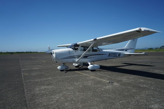 Cessna Skyhawk (N115LW)