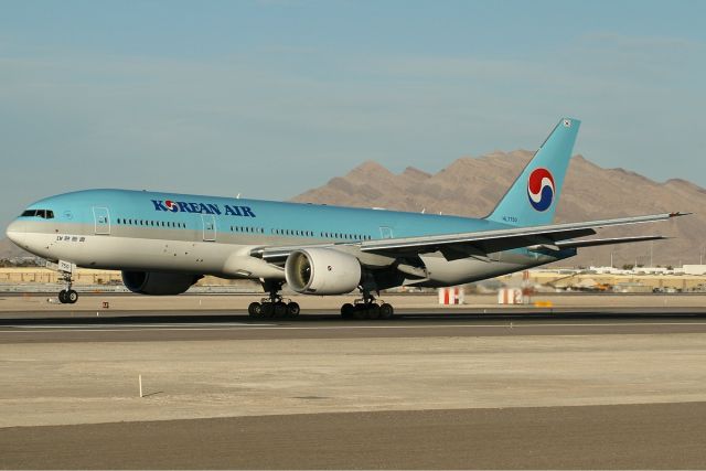 Boeing 777-200 (HL7750)