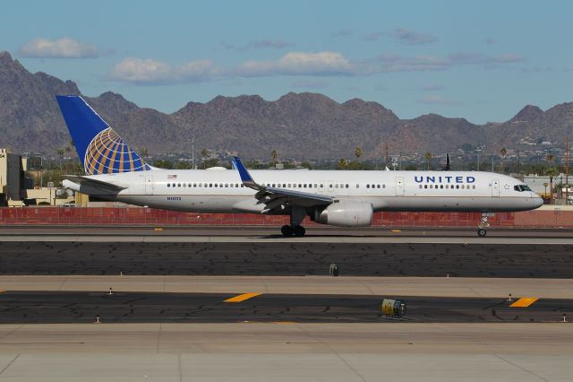Boeing 757-200 (N18112)