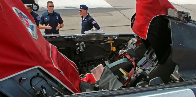 Lockheed F-16 Fighting Falcon — - Cockpit of USAF Thunderbird #6.  