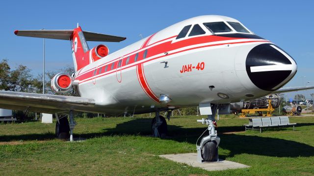 YAKOVLEV Yak-40 (HA-YLR) - 1975 Yak-40E, LRI - Légiforgalmi és Repülőtéri Igazgatóság (Hungarian Flight Inspection Service). Aeropark Budapest, Oct 2022