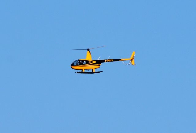 Robinson R-44 (C-FOTY) - 19 / 03 / 2017 Over Maroubra Beach - Sydney