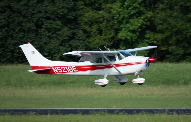 Cessna Skylane (N5218E)