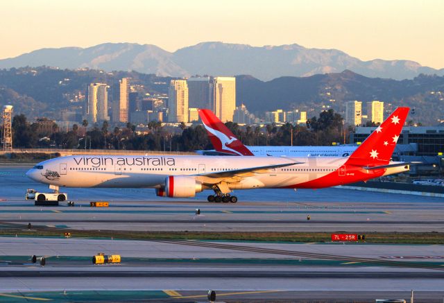 Boeing 777-200 (VH-VPE)