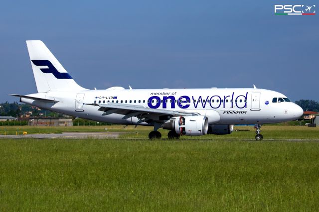 Airbus A319 (OH-LVD)