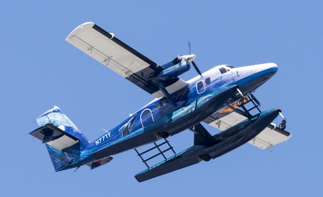 De Havilland Canada Twin Otter (N77TF)