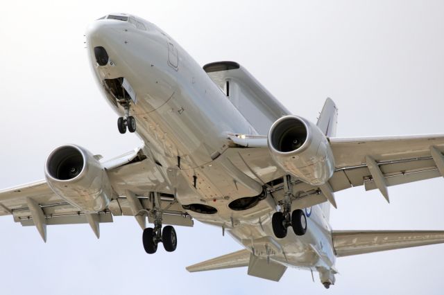 — — - RAAF, B737 E7-A Wedgetail, approaching YBTL.